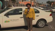 Taxistas cercam carros do ´Uber´ e ameaçam motoristas e clientes