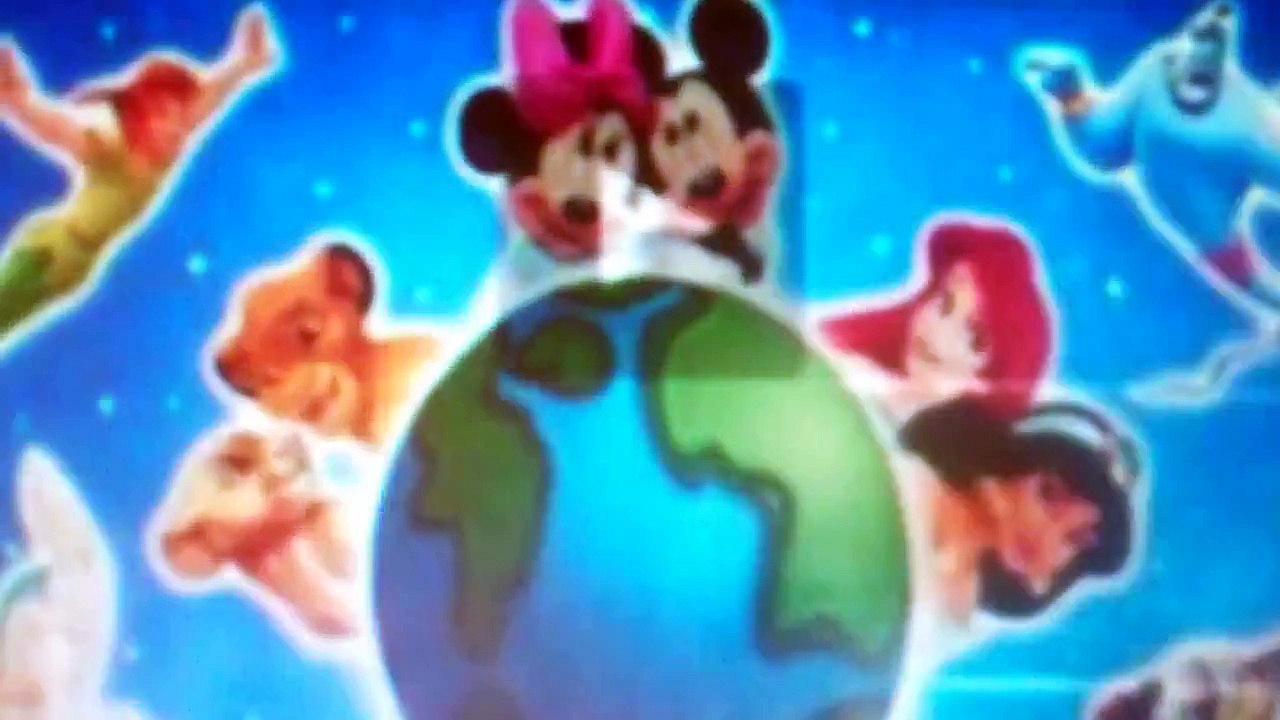 Big Bird and Gabi dance "It's A Small World!" by the Disneyland Children's Chorus