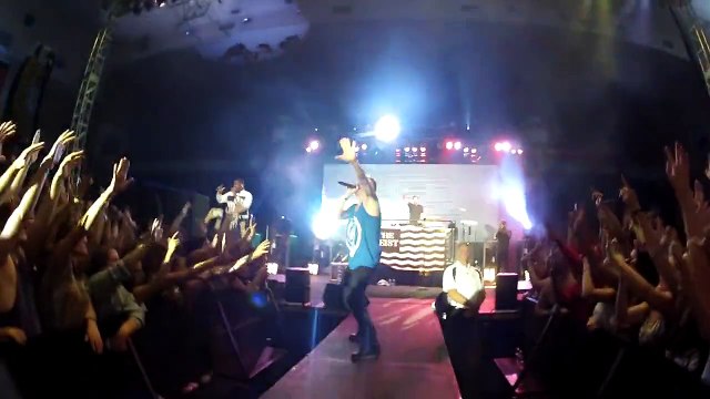 Macklemore & Ryan Lewis feat. Ray Dalton - Can't Hold Us - Live at EWU