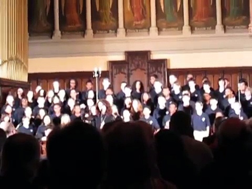 Makaylah and Deanna singing with the Wilmington Childern's Choir in Arabic!