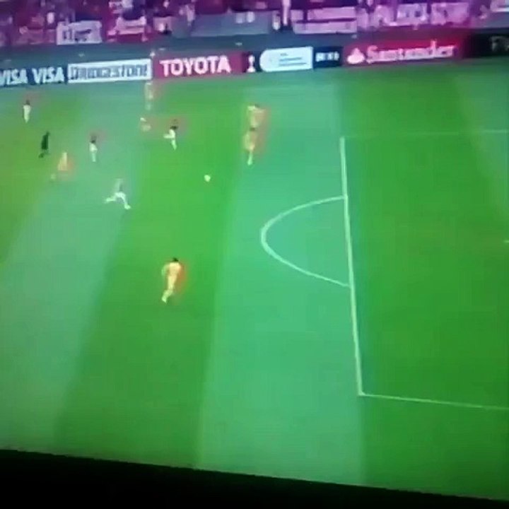 Internacional vs Tigres: Golazo de Andrés D'Alessandro (VIDEO)