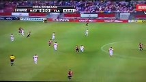 Paolo Guerrero pudo anotar a Náutico a los 43', pero... (VIDEO)