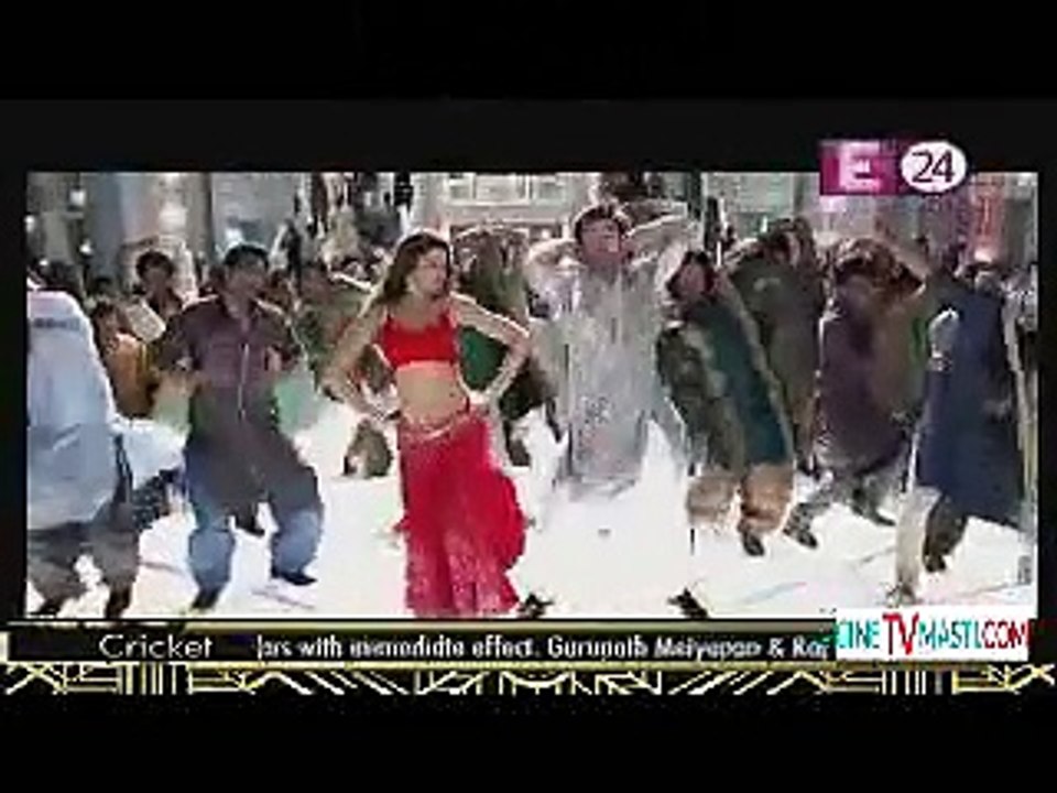 Ranbir Deepika Ka On Screen Love 16th July 2015 CineTvMasti.Com