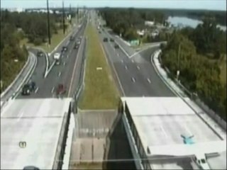 Atterrissage d'urgence sur une autoroute du New Jersey