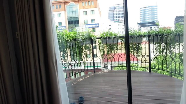 Elegant suite with large living size 210 sqm, 3 bedroom, 4wc, furnished and in Hanoi city