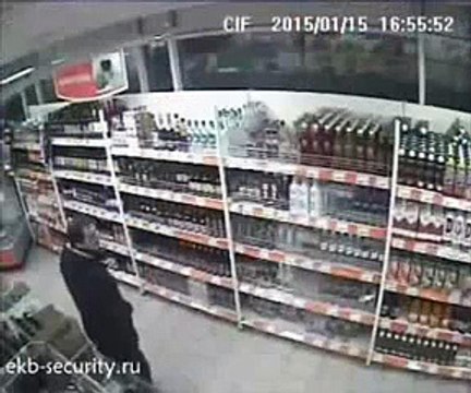 Dumbest Boose thief ever - Hilarious FAIL