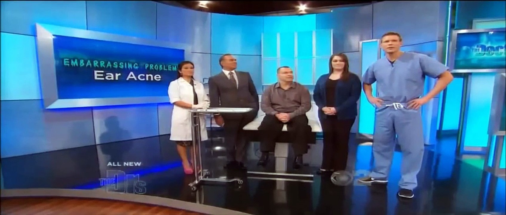 Blackhead Extraction Close Up: Blackhead Popping in Ear!