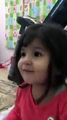 choti bachi surah al-nas parhte hue