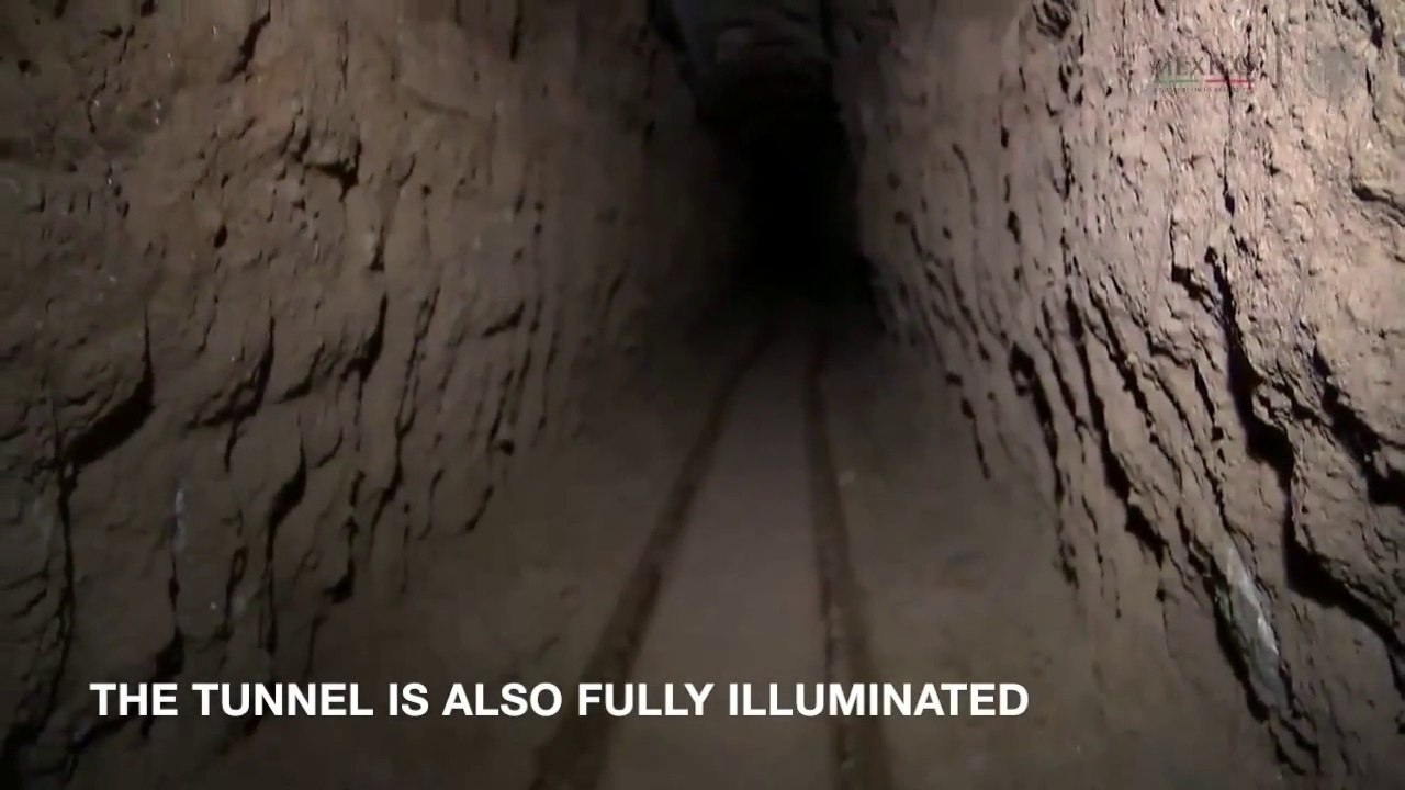 Detailed video of El Chapo Guzmán Prison Escape by a tunnel - Mexican Drug Lord