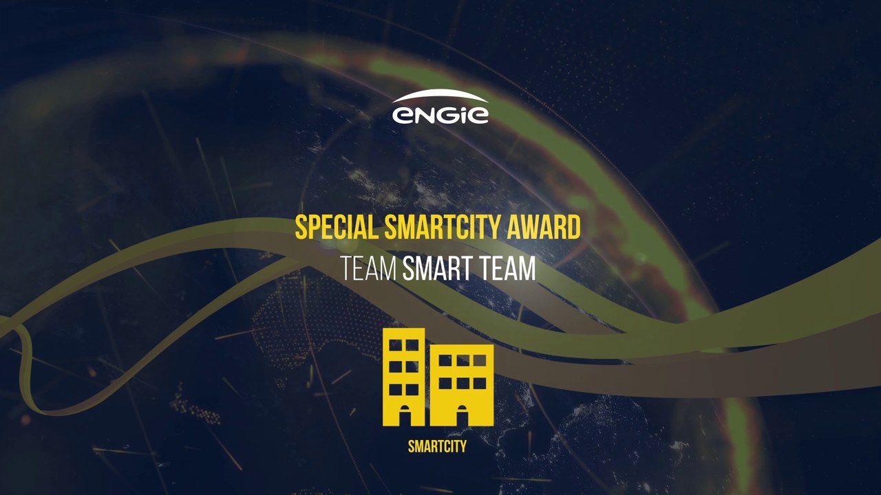 SmartTeam Team Presentation - SmartCity Finalist Hack4Europe