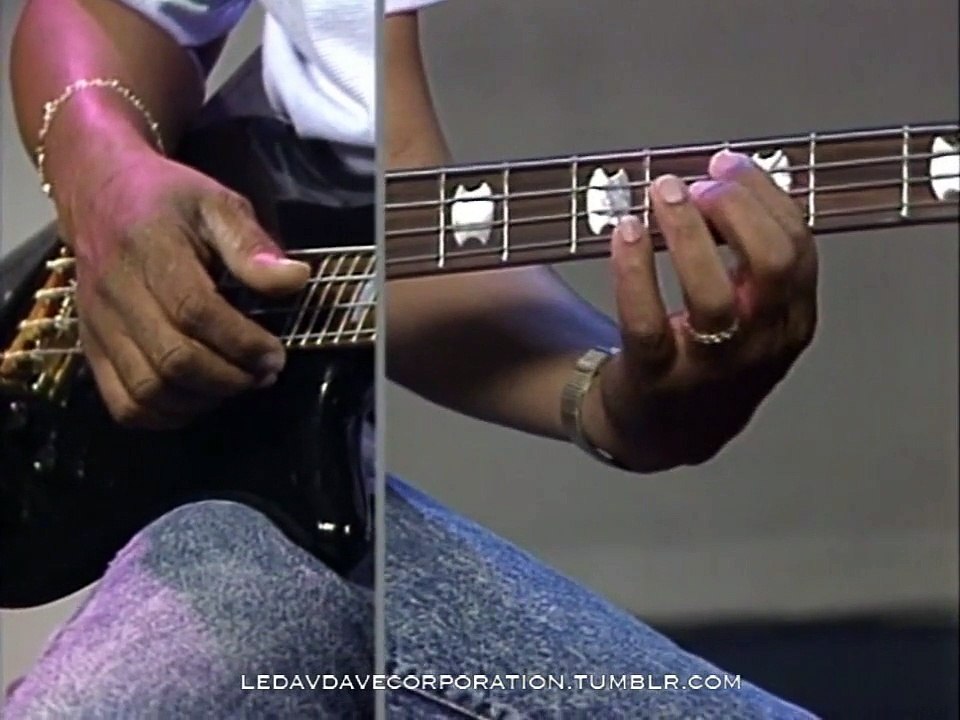 Legendary Bass of Chuck Rainey Part .1 (Quality 720)