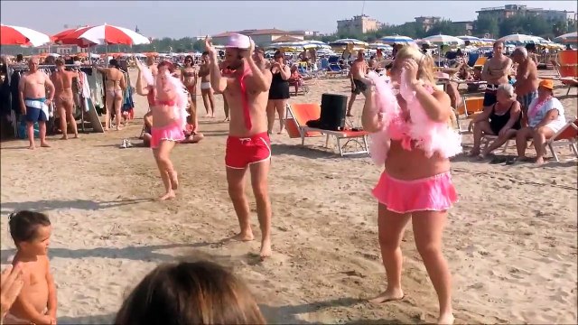 ANIMAZIONE 2014 - Notte Rosa 5 luglio BALLI DI GRUPPO - Bagno 81 Rimini ( bagno81rimini.it)