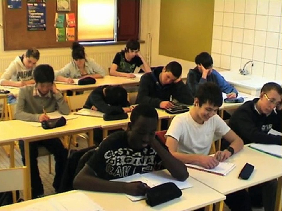 On va à l'école