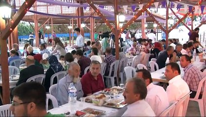 Son İftar Programına Yoğun İlgi