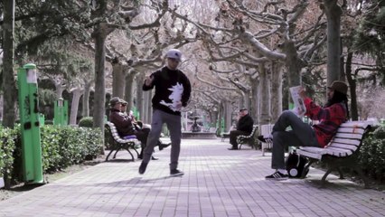 POPPIN JOHN & JON BOOGZ   DANCING IN LEON SPAIN   LIGHT ME UP