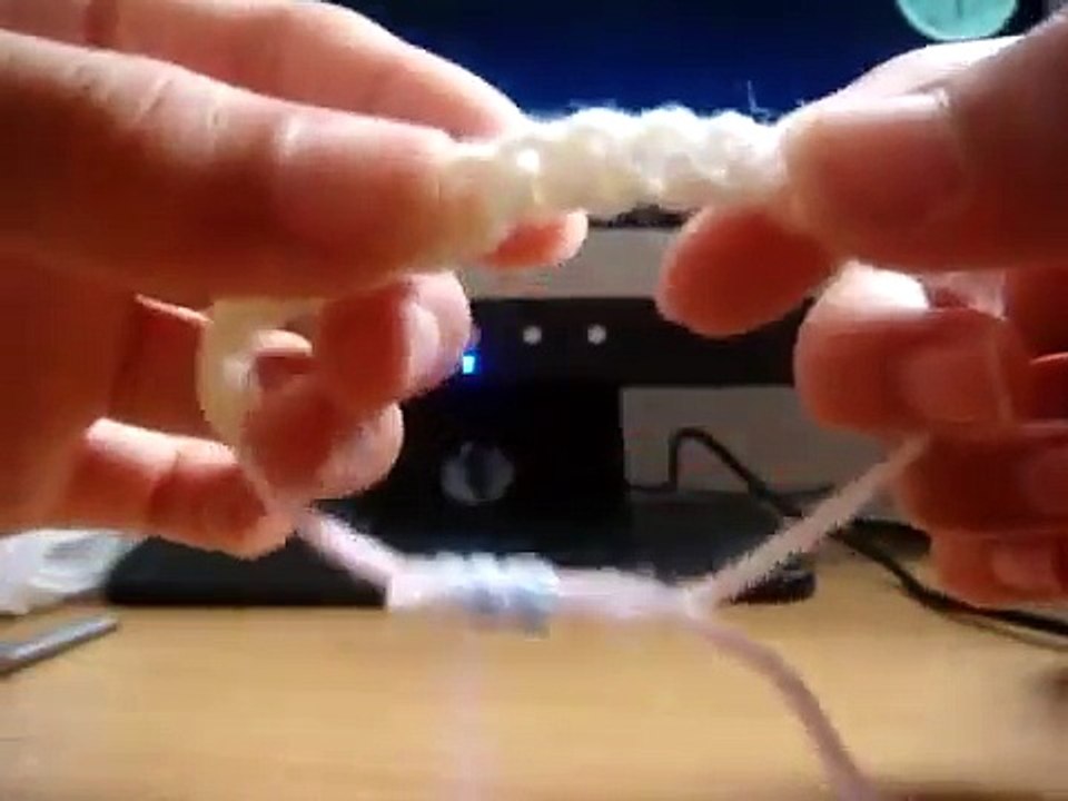 How to make a yarn bracelet.