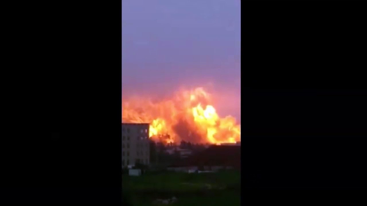 Chine: une impressionnante explosion d'une usine pétrochimique