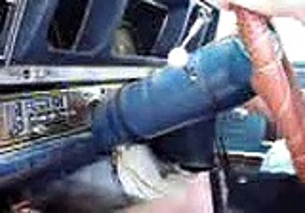 Lily's Oldsmobile Delta 88 - Cranking, Pumping, and Flooding