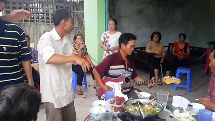Tiếng chày trên sóc Bom Bo