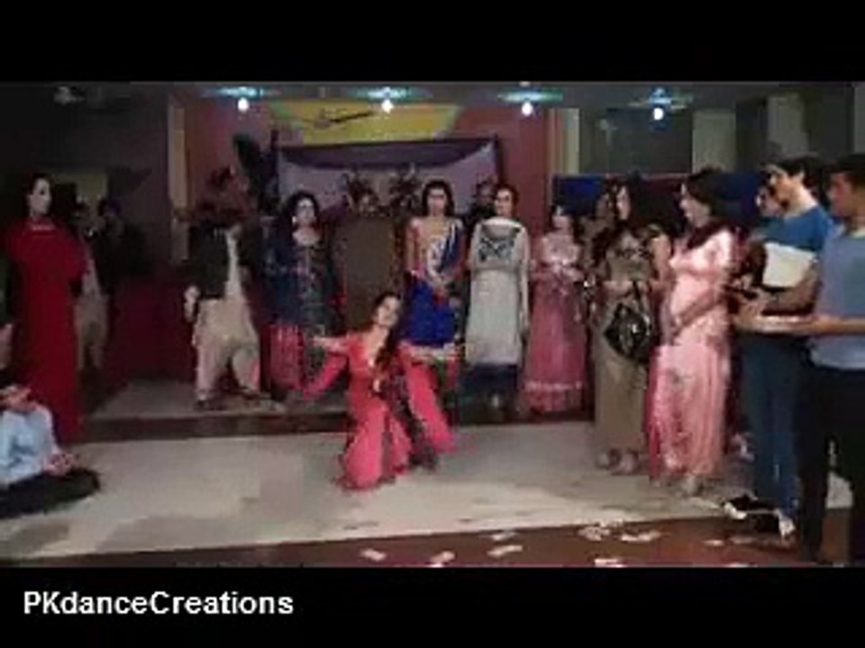 Shazia Choudhry ka Zabardast Dance on  Meri lagdi