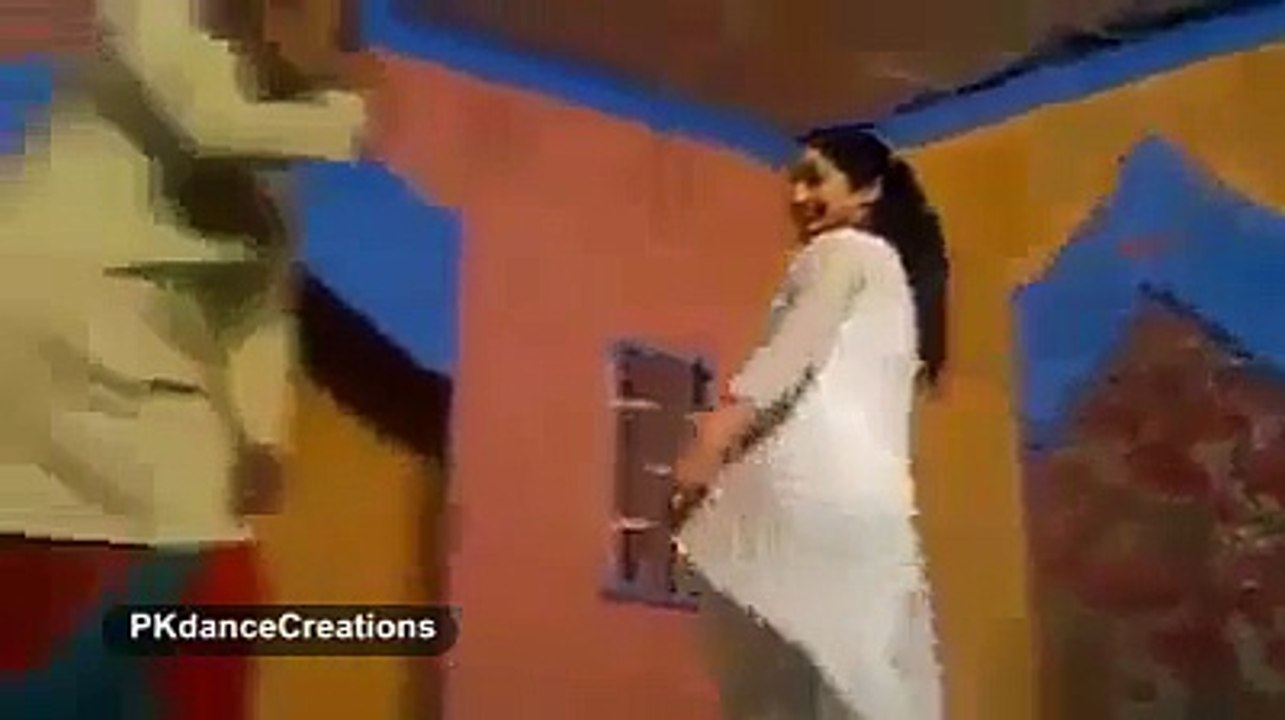 Classic Dance by Girl on GADDI TU MANGA DE