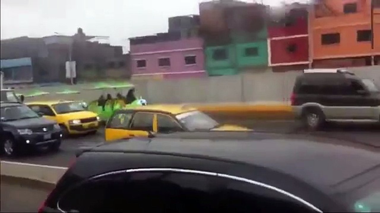 "El Gusanito" se pasea por carretera Panamericana Norte