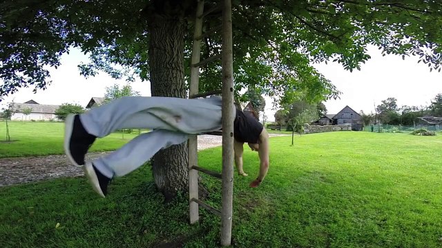 Découvrez les sauts incroyables de Dominik Sky ?