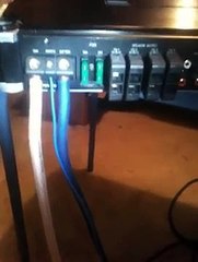 Alpine PDX-4.150 Car Amplifier Red light on right side Blue on left.