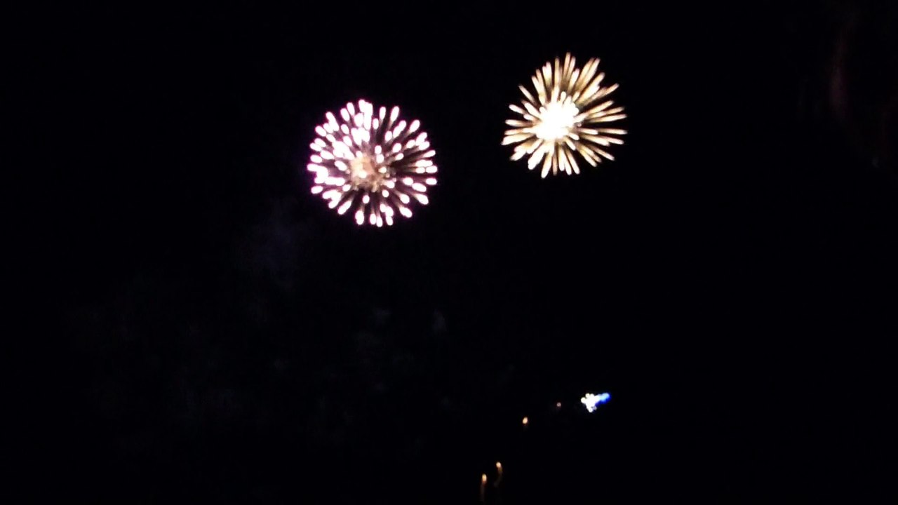 Final du grand feu d'artifice d'Izier 2015