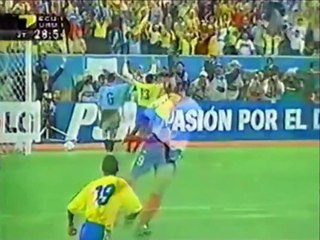 ECUADOR CLASIFICA al MUNDIAL 2002 - Corea - Japon 2002