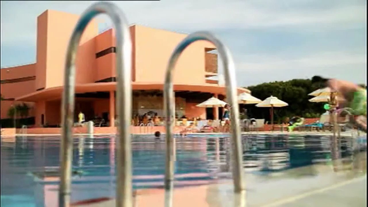 Meteor Roaming ad - No Roaming charges in Europe