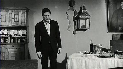 "Oggi, domani, dopodomani" directed by Eduardo De Filippo