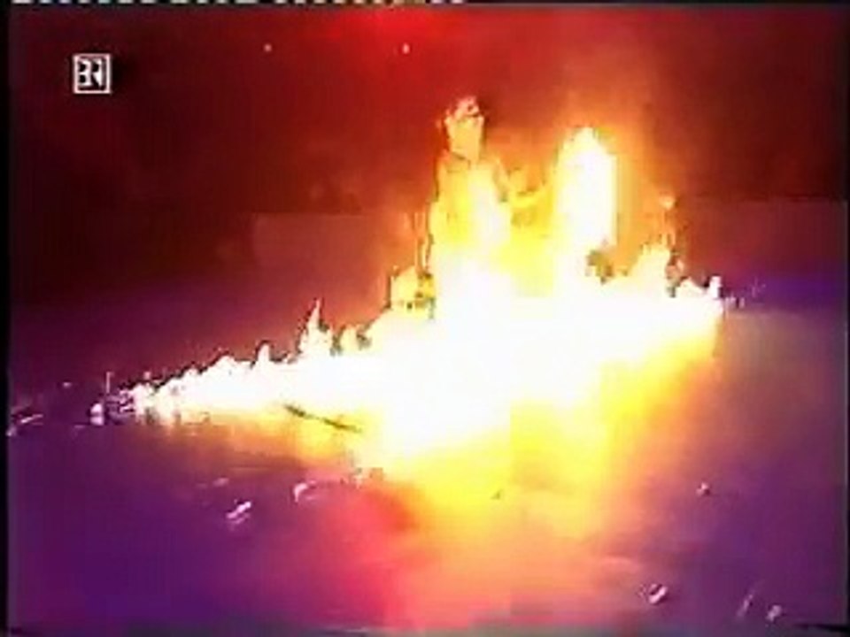 Fireknife - Lisiate Tovo -  Hawaii - Cirque du Soleil - Alegria