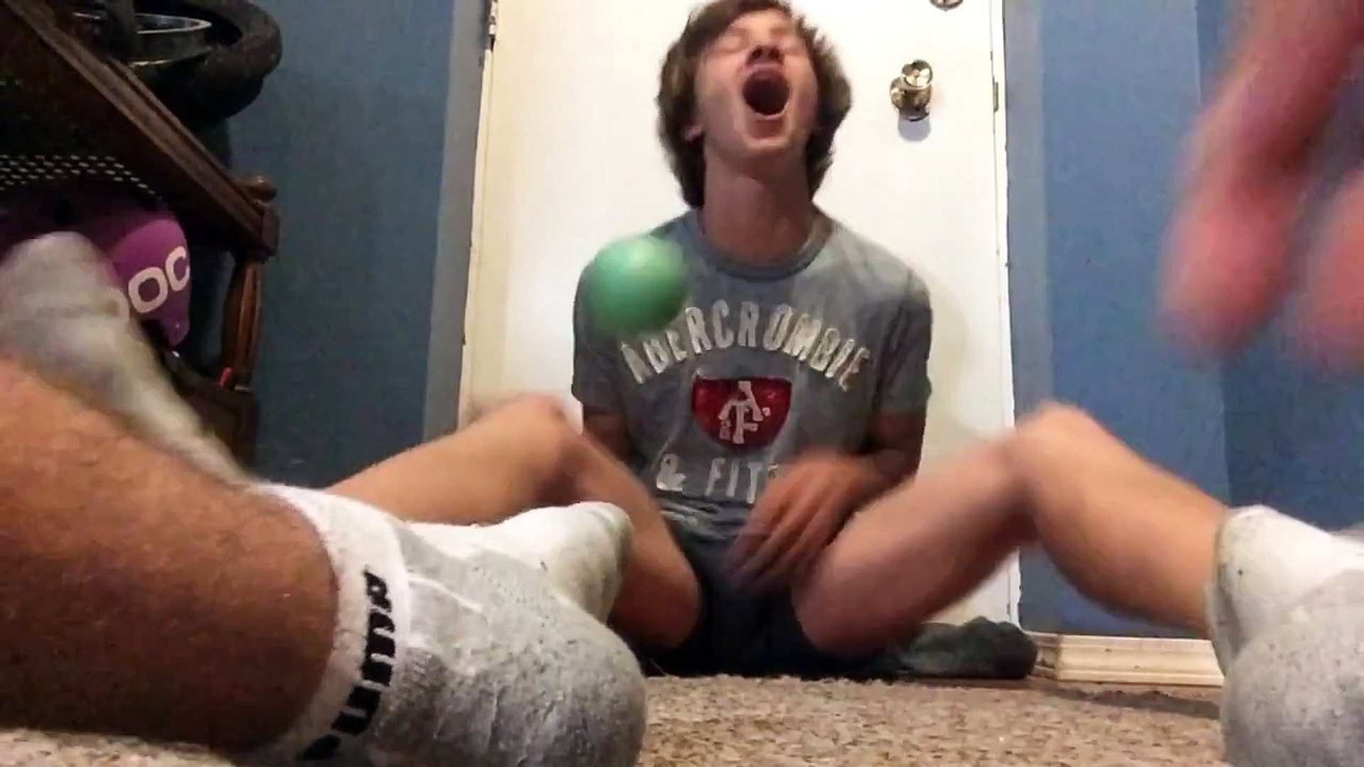 Nut shot challenge. With no music - video Dailymotion