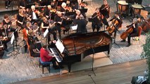 W. A. Mozart 24e Klavierkonzert in C-Moll, KV 491 2e deel: Larhetto Piano: Gerda van Kempen