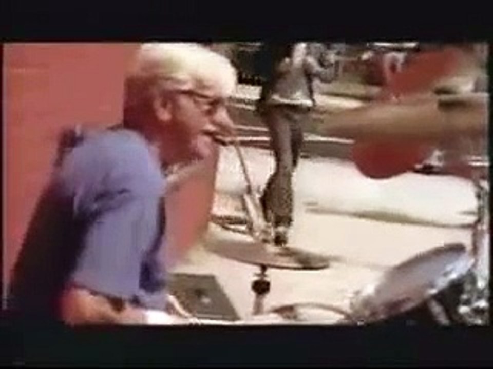 Hayden Trees Lounge video Dailymotion