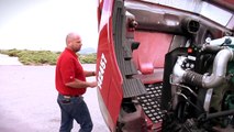 Volvo Trucks - American trucker John Housley demos his Volvo VN 670