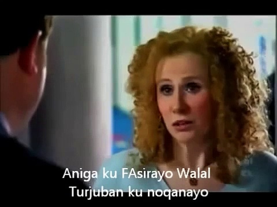 OMG - Somali Dj 247 ila Qosol Gabar 7 Luuqadood Ku Hadleso FunnY :-D