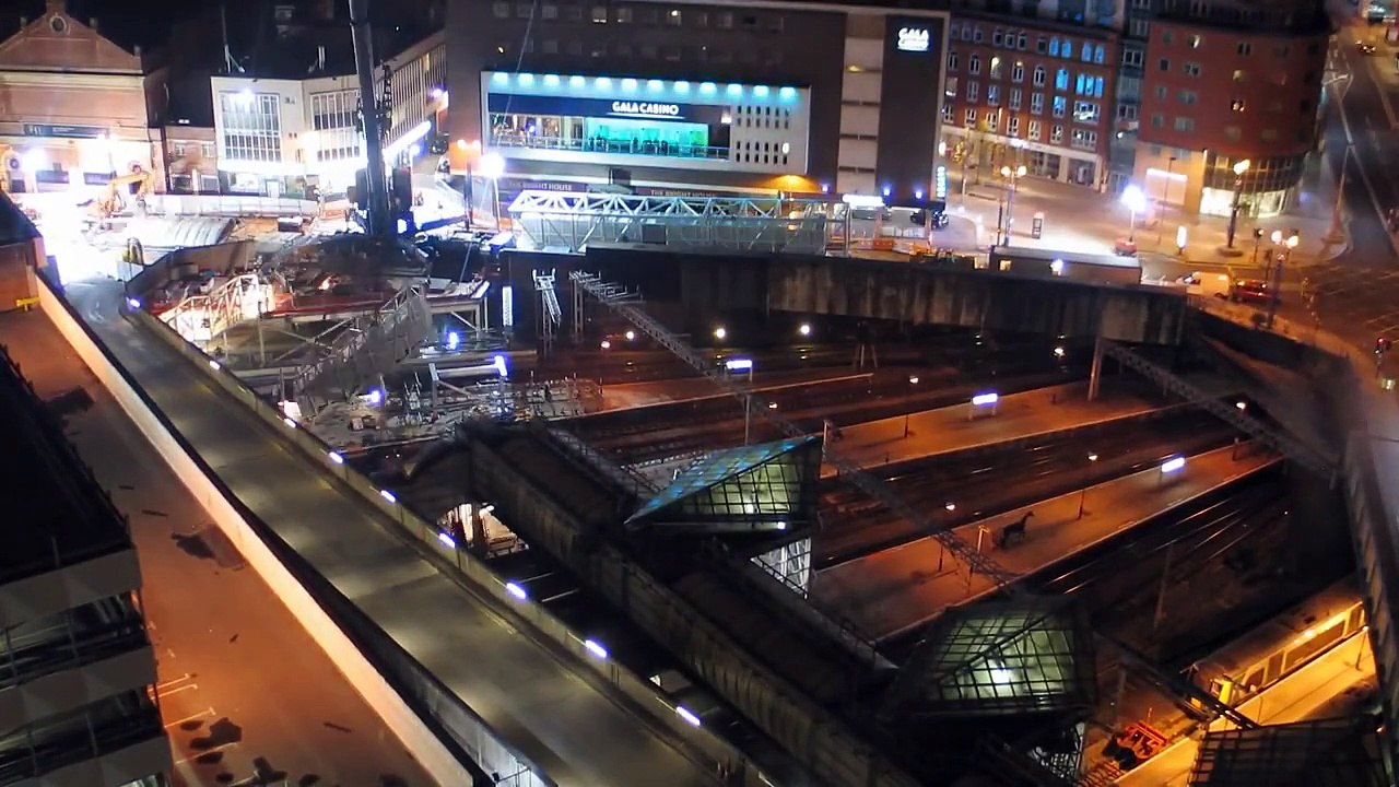 Birmingham New Street station half time switchover