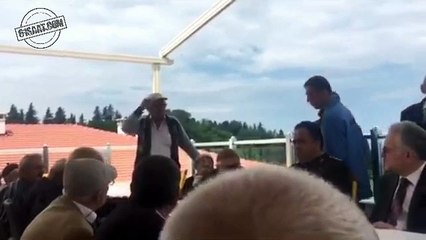 Kafamı yardım Sayın Vali'm..