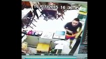 Vídeo mostra assaltantes em ação em uma padaria de Vitória