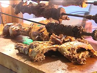 Είδος πολυτελείας το σουβλάκι, άπιαστο όνειρο το ξενοδοχείο