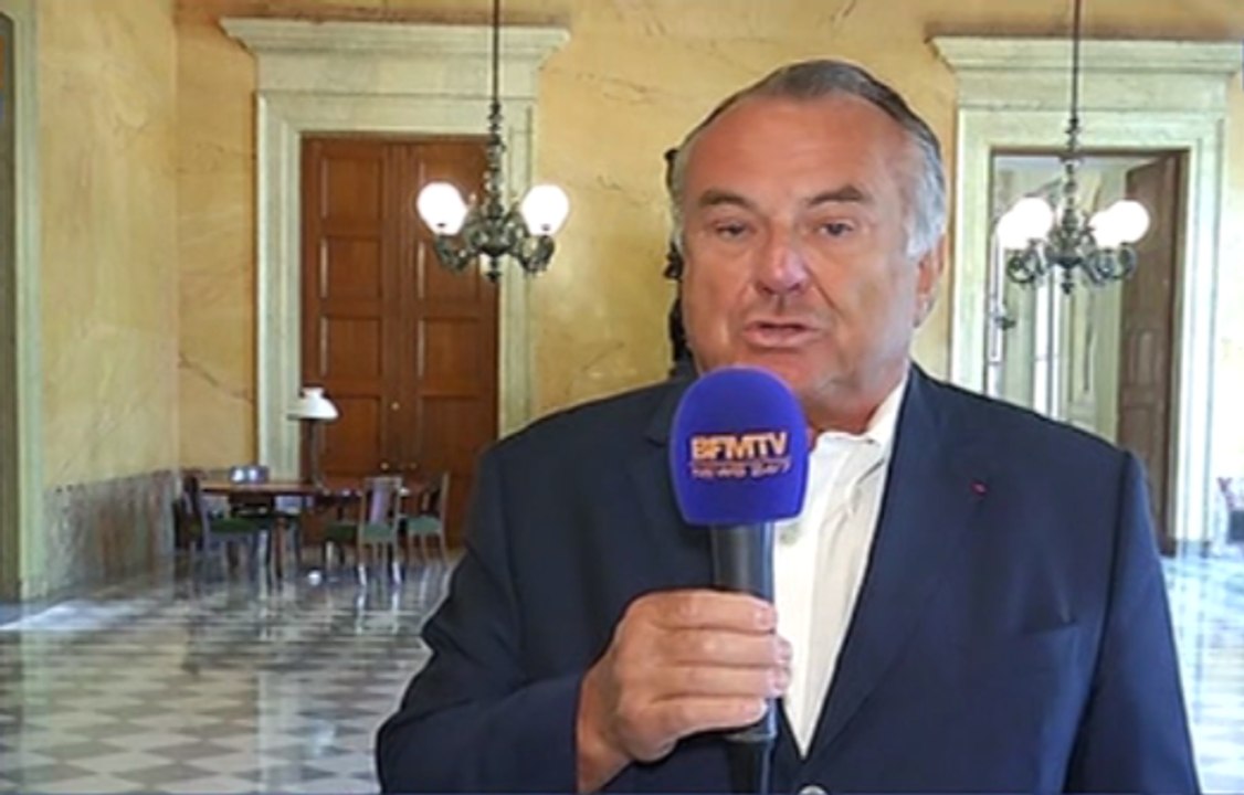 Un député Les Républicains exhorte Cazeneuve à faire partir les jihadistes en Irak dans un charter