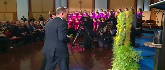 Australia holds memorial service for MH17 Ukraine disaster