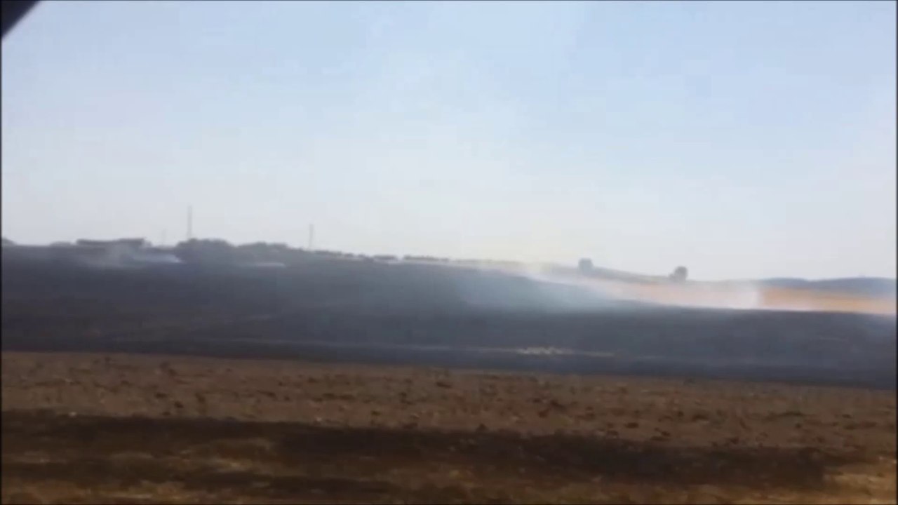 Feu de champ près de Champigny dans la Marne