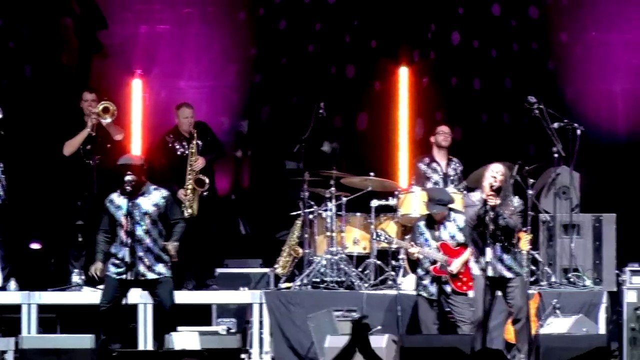 Montauban en Scènes: Earth Wind and Fire Experience feat. Al MacKay ont enflammé la cité d'Ingres