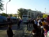 Arrivée du bus des joueurs psg