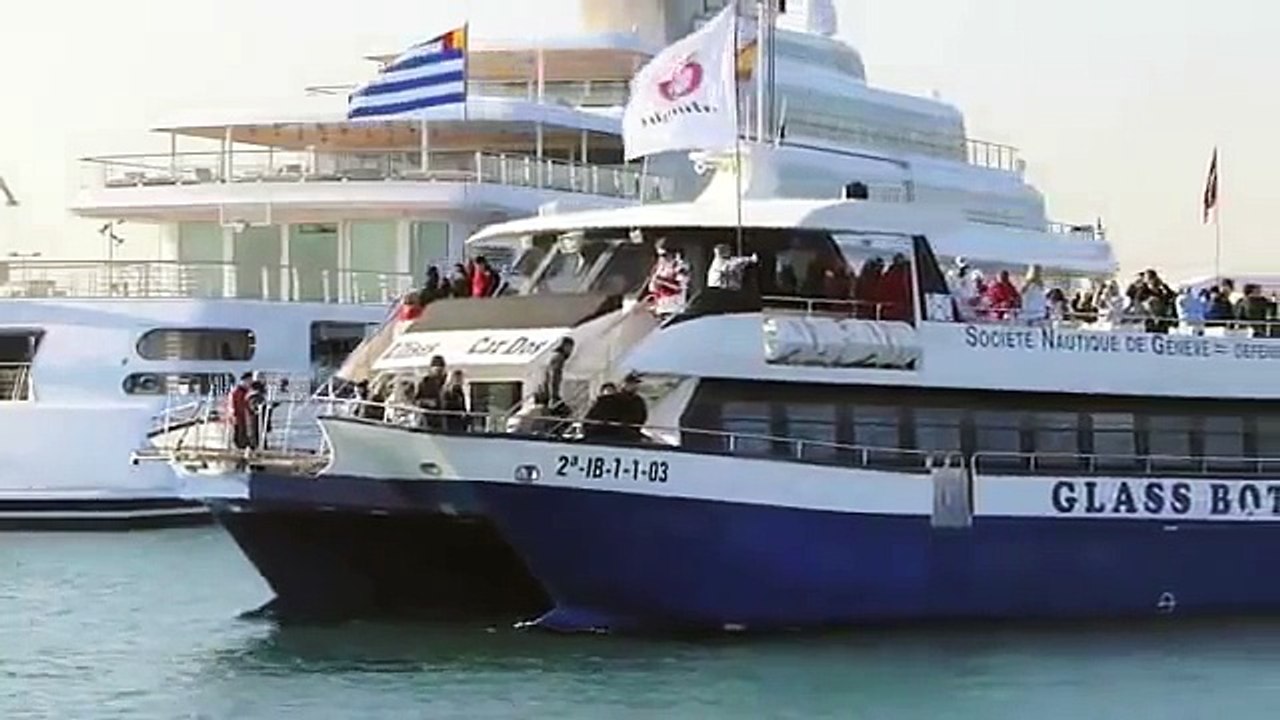 Mega Yacht Rising Sun