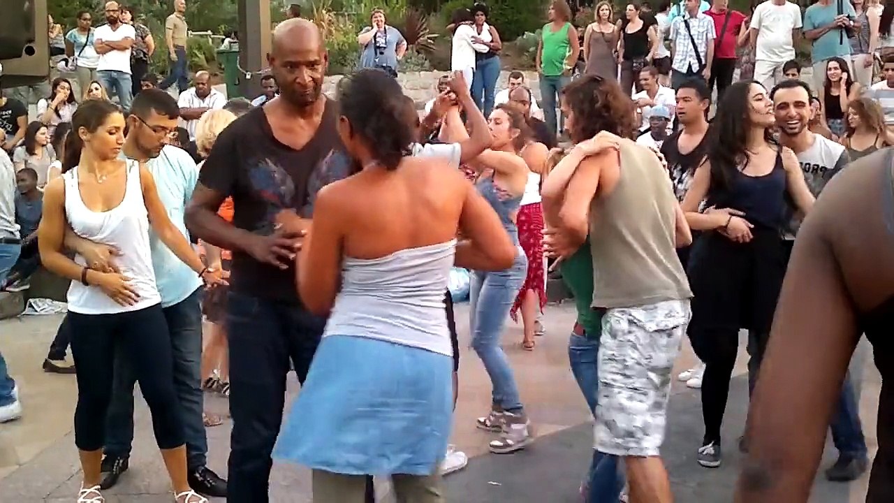 quais de Seine,  salsa et bachata  juillet 2015, DJs Julien et Fred