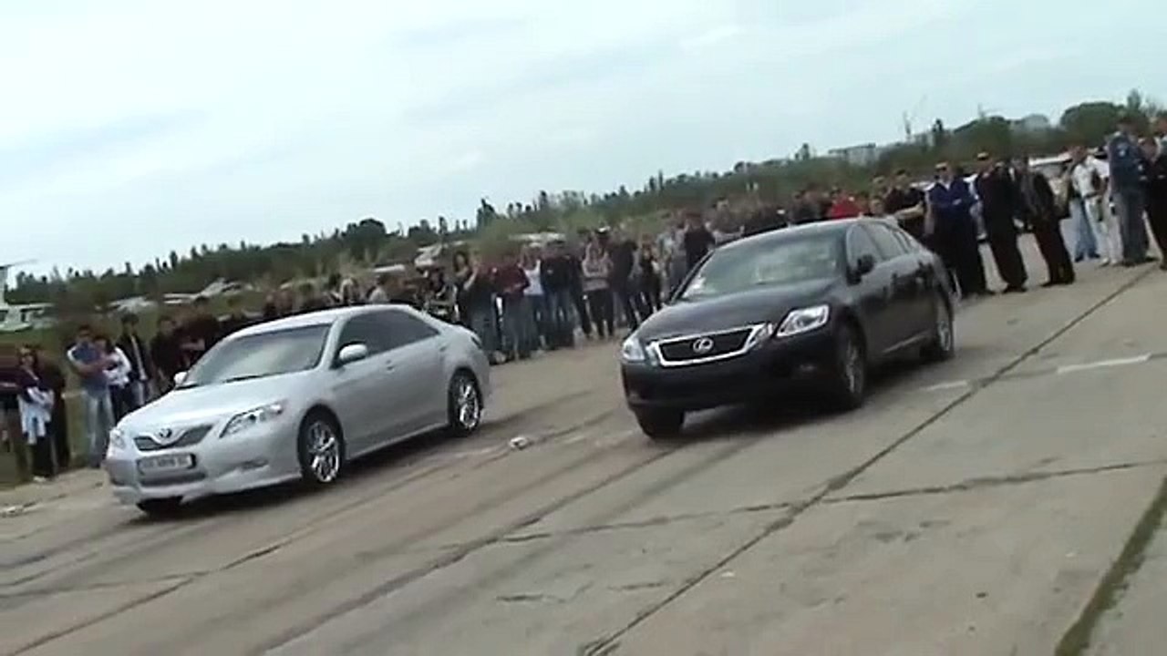 Toyota Camry V6 3.5 VS Lexus GS 350 AWD